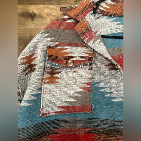 Aztec Shacket - Picture 2 of 3